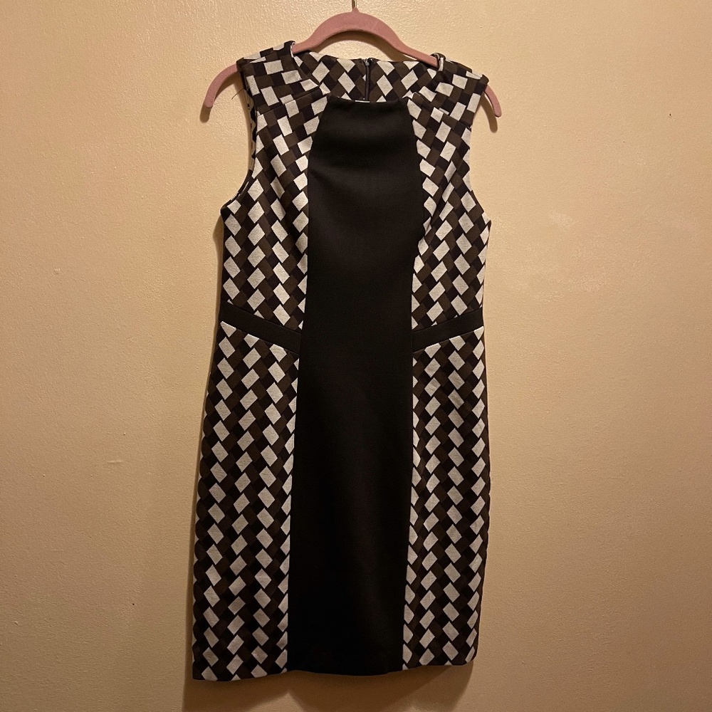 Adrienne Vittadini new sleeveless Brown and Black Shift Dress - size medium